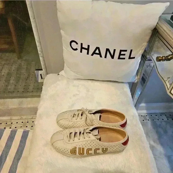 Gucci Shoes - Picture 2 of 10